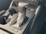 ■CVT(電気式無段変速機)/シフトレバーをSポジションに入れるとマニュアルモードでの走行を楽しめます!