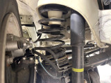 お車を安心してお乗りいただく為には、足回りの定期点検が欠かせません。サービスサポート(有償保証)では無料点検もご提供しており、安心のカーライフをお過ごしいただけるサポート体制が整っています。