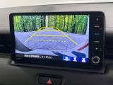 【バックカメラ】駐車時に後方がリアルタイム映像で確認できます。大型商業施設や立体駐車場での駐車時や、夜間のバック時に大活躍!運転スキルに関わらず、今や必須となった装備のひとつです!