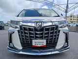 広々とした車内空間に優れた燃費性能。更にデザインも上質で人気のお車です!