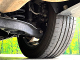 お車を安心してお乗りいただく為には、足回りの定期点検が欠かせません。サービスサポート(有償保証)では無料点検もご提供しており、安心のカーライフをお過ごしいただけるサポート体制が整っています。