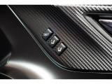 運転席のシートポジションメモリー機能は、登録済みの運転者と交代しても、シートポジションの変更の手間がかかりません。