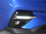オプションのLEDアクセサリーライナー装備!LEDを使用した昼間点灯用ライトで、日中も点灯し、対向車や歩行者に自車の接近や存在を知らせる役目のデイライトです。