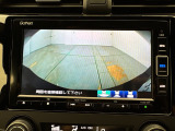 【バックカメラ】リバースにするだけで映ります、後方の安全確認や、狭い駐車場での車庫入れ、雨の日や夜間など視界の悪い時に便利です!安全にバックする為には欠かせない装備です。