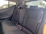後席空間もしっかり確保されています。