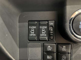 【両側パワースライドドア】スマートキーや運転席のスイッチで後席両側スライドドアの開閉が可能♪