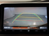 バックガイドモニターで、後方を確認しながら安心して駐車することができます。運転初心者も熟練者も必須の機能ですよ!