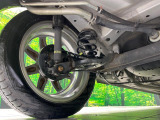 お車を安心してお乗りいただく為には、足回りの定期点検が欠かせません。サービスサポート(有償保証)では無料点検もご提供しており、安心のカーライフをお過ごしいただけるサポート体制が整っています。