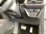 左側に高速で便利なETCがあり、横滑りを防ぐVSAなどのスイッチは、運転席の右側、手の届きやすい位置にあります。