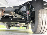 お車を安心してお乗りいただく為には、足回りの定期点検が欠かせません。サービスサポート(有償保証)では無料点検もご提供しており、安心のカーライフをお過ごしいただけるサポート体制が整っています。