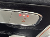 ●フロントシートヒーティング:運転席・助手席共に三段階で調節が可能なシートヒーターを装備しております。季節を問わず快適にご使用いただけます。