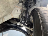 お車を安心してお乗りいただく為には、足回りの定期点検が欠かせません。サービスサポート(有償保証)では無料点検もご提供しており、安心のカーライフをお過ごしいただけるサポート体制が整っています。