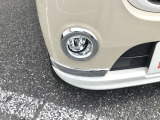 フォグランプにより悪天候時に前方の視界を確保し、周囲の車に自車の存在をアピールして安全性を高めます!
