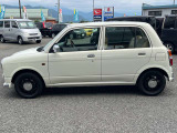 お客様が安心して中古車を購入できるよう、中古車の価格や品質の適正な情報を提供し、近年問題となっております修復暦の偽り・メーター改ざん車の排除に努めています。