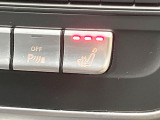●フロントシートヒーティング:運転席・助手席共に三段階で調節が可能なシートヒーターを装備しております。季節を問わず快適にご使用いただけます。