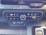 季節を問わず快適な室内空間を保てるオートエアコンを装備。運転席にはシートヒーターが付いているので、冬場の乗り始めも暖かく快適。冷えやすい日でも心地よく過ごせます。