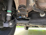 お車を安心してお乗りいただく為には、足回りの定期点検が欠かせません。サービスサポート(有償保証)では無料点検もご提供しており、安心のカーライフをお過ごしいただけるサポート体制が整っています。