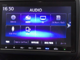 ギャザズディスプレイオーディオ。フルセグテレビを搭載。Bluetoothオーディオ対応なので、お気に入りの音楽をお楽しみいただけます。