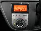 「オートエアコン」が付いています。1年中快適な室内を提供!車内温度を設定すると、風量を自動で調節してくれます。