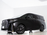 ★展示前点検実施★特殊な機材も用いて、前車点検を実施しております!