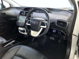 見通しのよいすっきりとした視界で、誰でも運転しやすいです。運転のしやすさは疲れにくさにも繋がりますよ♪