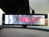 スマートルームミラー付きで後部座席に乗車してても後方がしっかり見れます