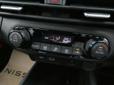 車内を年中快適に保ってくれるオートエアコン。