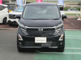 広い展示場には高品質で程度の良いお車を多数展示しておりますよ。他にもおすすめが色々ございます。
