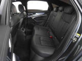ご納車前に行います点検100項目におきまして、専用のテスターやツールを用いて細かな診断を行います。