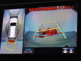 バックガイドモニターを装備しています、車庫入れもラクラクです。パノラミックビューモニターを搭載しています、上からの画像も表示されます。