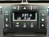 オートエアコンは温度を設定するだけで、自動で風量などを設定してくれます。運転しながら操作も必要ないので、安全性も向上します。