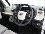 運転席廻りです。