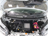 【エンジンルーム】エンジンルームもキレイに洗浄されています。ご納車前にしっかり整備させて頂きますので、ご安心ください。