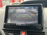 バックガイドモニターで、後方を確認しながら安心して駐車することができます。運転初心者も熟練者も必須の機能ですよ!