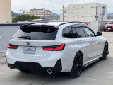 BMWのお車は、&ldquo;駆け抜ける歓び&rdquo;を体現しております。走行の安定性とコーナリングの良さを追求し、思い通りにハンドルの操作可能です。