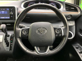 【純正革巻きステアリング】上質な革を使用することで、手にしっかり馴染みとても運転しやすいハンドルです♪