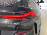 リアランプ 立体的な造形としてBMWらしい個性的なリアビューを明確化しました。