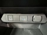 シガーソケット用の充電器が使用可能です!
