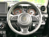 【純正革巻きステアリング】上質な革を使用することで、手にしっかり馴染みとても運転しやすいハンドルです♪