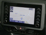 【7インチ純正ナビ】純正ナビを装備。タッチパネル式で使いやすく、詳細地図により目的地をピンポイントで設定できます。初めての道でも迷いにくく、ロングドライブも快適ですよ♪