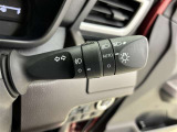 【オートライト】車外の明るさに応じて自動的にライトの点灯・消灯をしてくれます