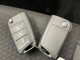 アンサーバックシステム付キーレスドアが閉まると1回開くと2回ウインカーランプが点滅。閉め忘れがなく安心です。