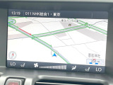●ボルボ純正ナビ:一体感のあるナビは、高級感ある車内を演出してくれます。オーディオ機能も充実しておりますので、運転もより楽しめます♪