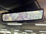 【デジタルインナーミラー】後席の大きな荷物や同乗者で後方が確認しづらい時でも安心!カメラが撮影した車両後方の映像をルームミラー内に表示。クリアな視界で状況の確認が可能です!