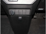 誠に恐縮ですが、当社はご来店頂いて実際に車を見て頂けるお客様(ご本人)への販売に限らせて頂きます。