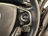 【アダプティブ・クルーズ・コントロール】予め設定した車速内でクルマが自動的に加減速。 前走車との適切な車間距離を維持しながら追従走行し、高速道路でのドライバーの疲労を軽減してくれる嬉しい機能付♪