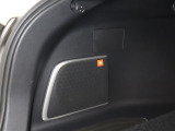 高機能サウンドシステム。車内に臨場感ある音楽空間を生み出します。