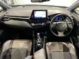 見通しの良いすっきりとした視界で誰でも運転しやすいです。運転のしやすさは疲れにくさにもつながりますよ♪