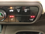 【シートヒーター】スイッチを押せば、座面と背もたれで体を温めてくれます♪