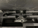 タイヤジャッキ装備しています。